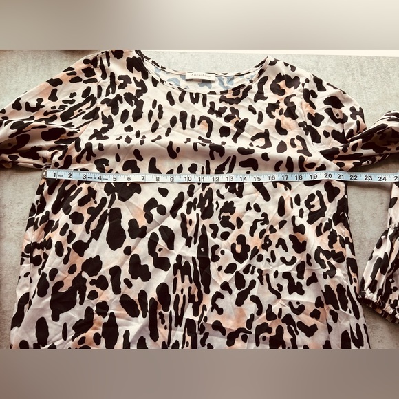 Leopard High Low Blouse - Picture 5 of 5